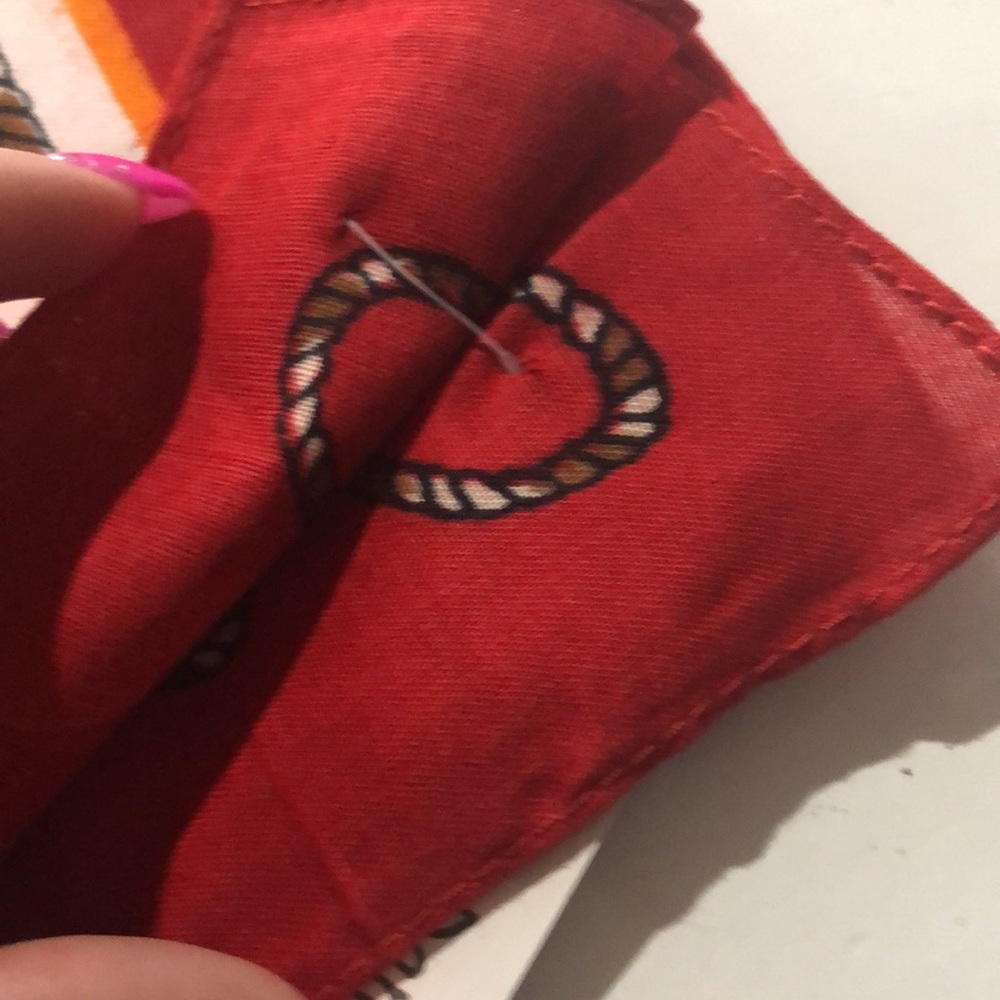 NWT Amazing Danna red western bandanna - Picture 5 of 5